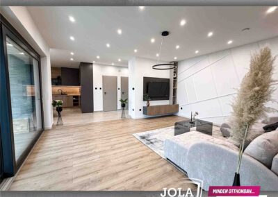 Jola Angyalföld | Referencia