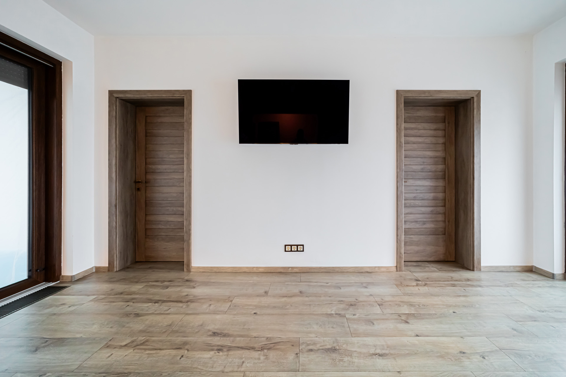 Keretszerkezetes beltéri ajtók