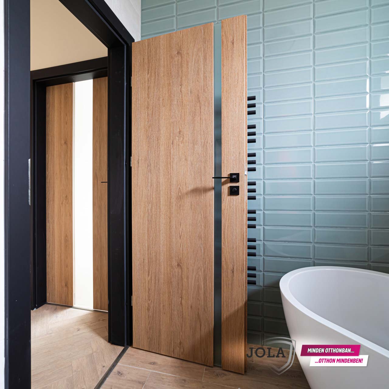 Biztonsági üveges beltéri ajtó beltérre