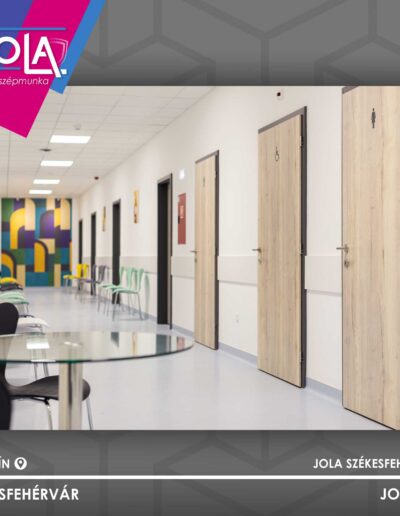 Rhino-Atvyn A-1 beltéri ajtó halifax fehér tölgy színben, gyémántszürke tokkal Székesfehérváron